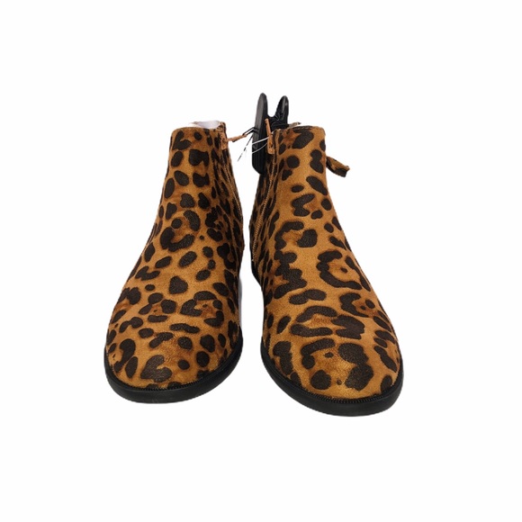 (SH-317) Time And Tru Leopard Print Boots Size 8.5 - Picture 2 of 5